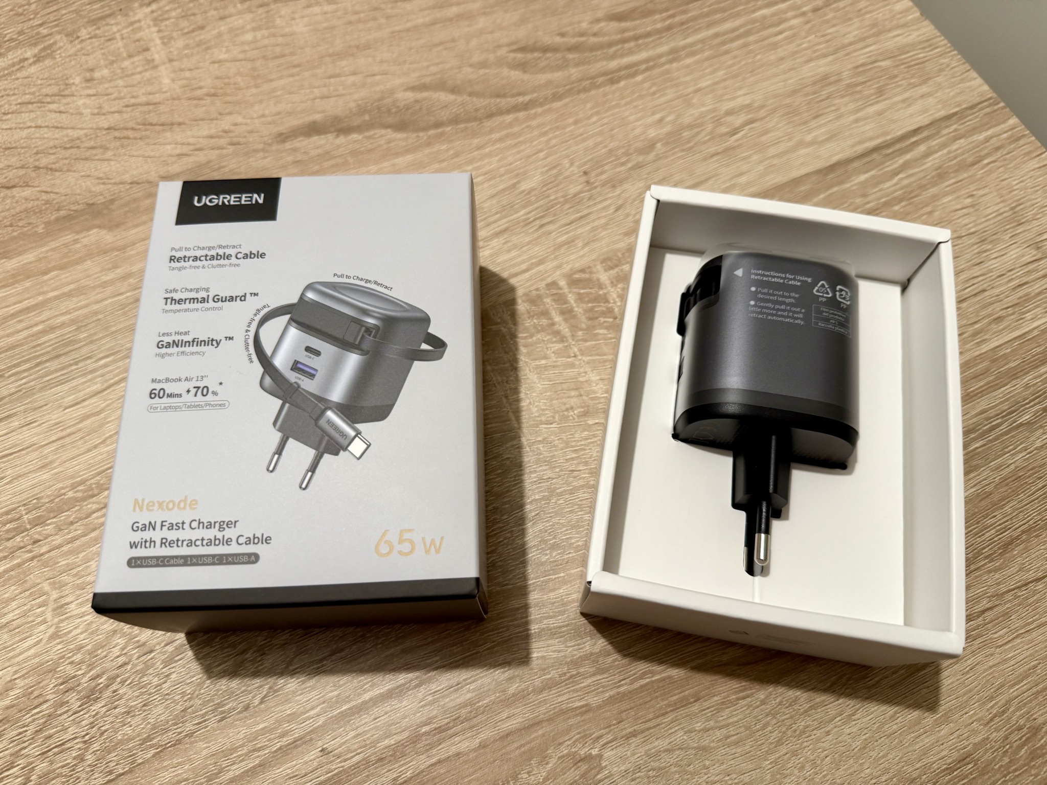 Chargeur UGREEN 65W rétractable - Déballage